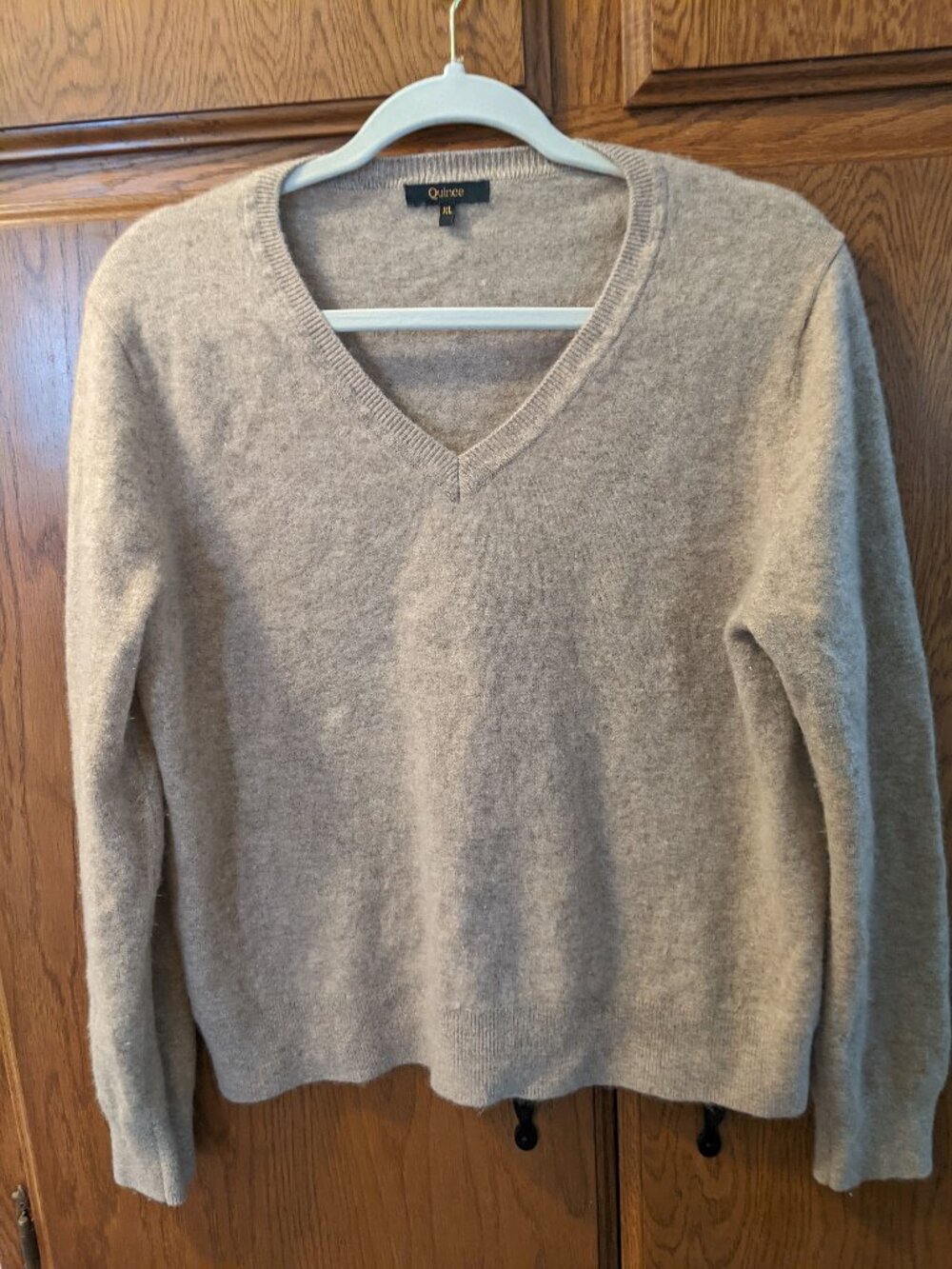 Quince Mongolian Cashmere V-neck pullover sweater - XL